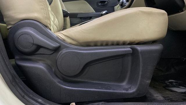 View Renault Captur Image 12 Used Renault Captur Image 12