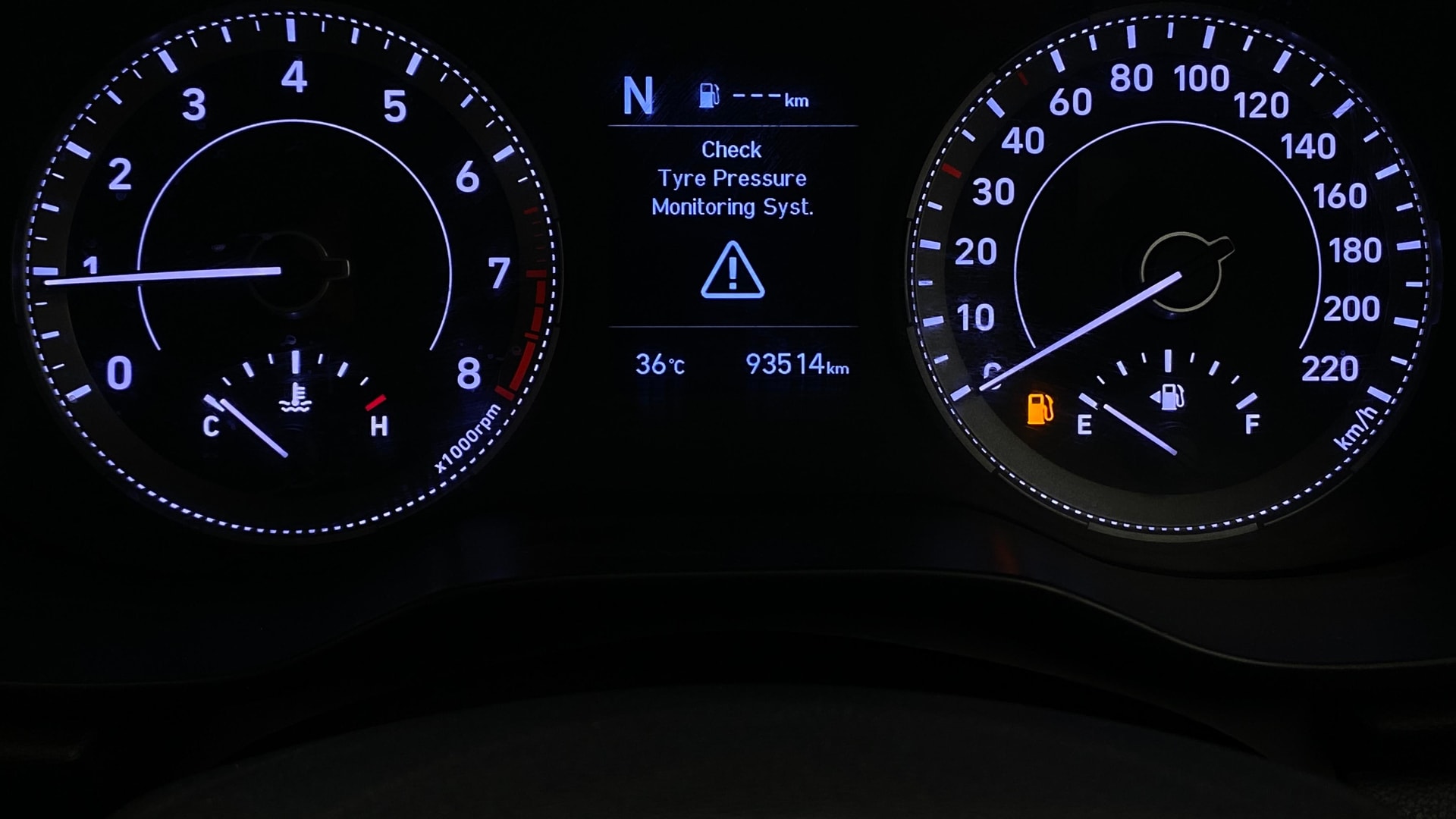 View 2020 Hyundai Venue SX Plus 1.0 Petrol AT Image 37 Used 2020 Hyundai Venue SX Plus 1.0 Petrol AT Image 37