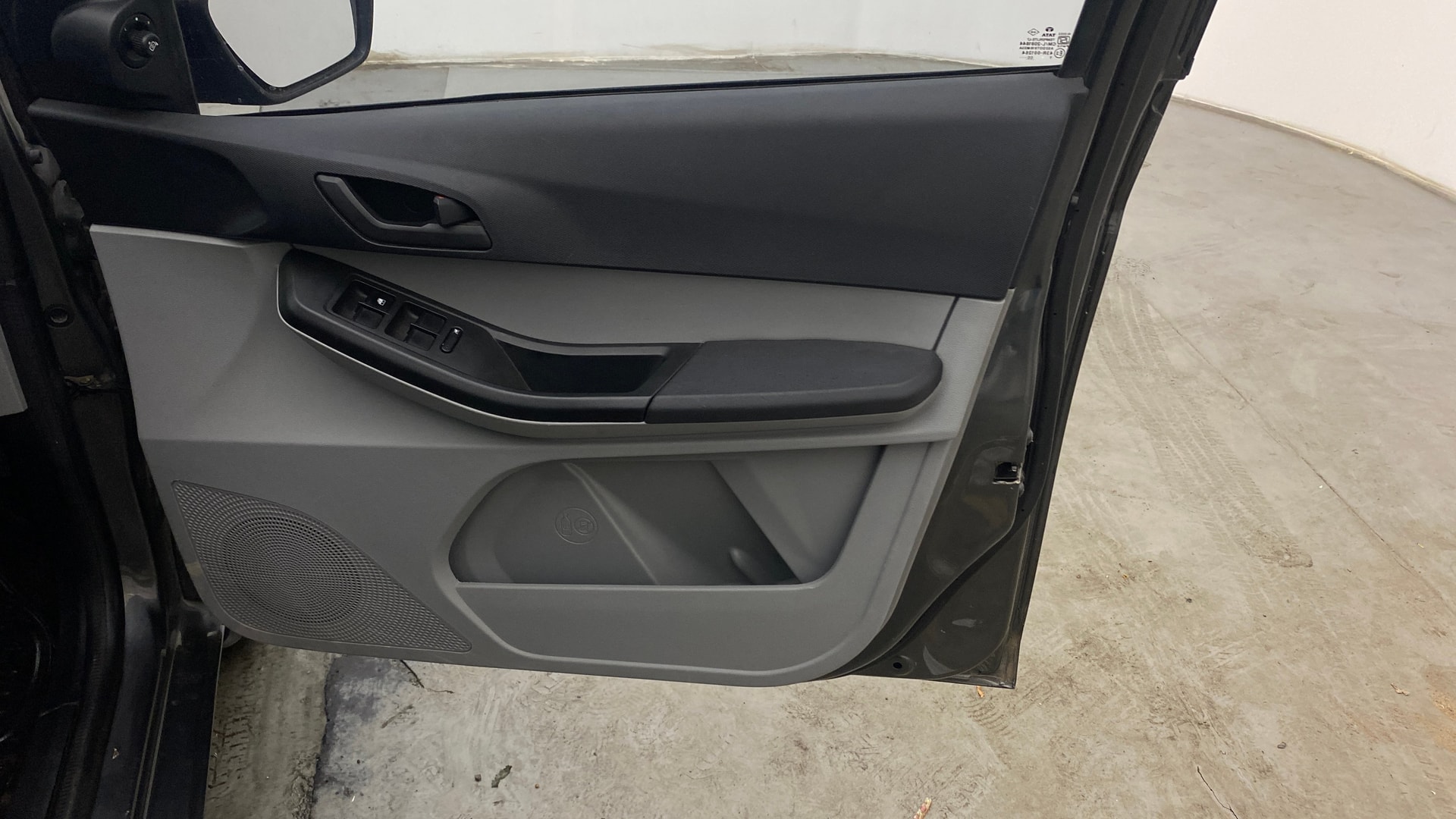View 2022 Tata Tiago Revotorq XB Image 33 Used 2022 Tata Tiago Revotorq XB Image 33