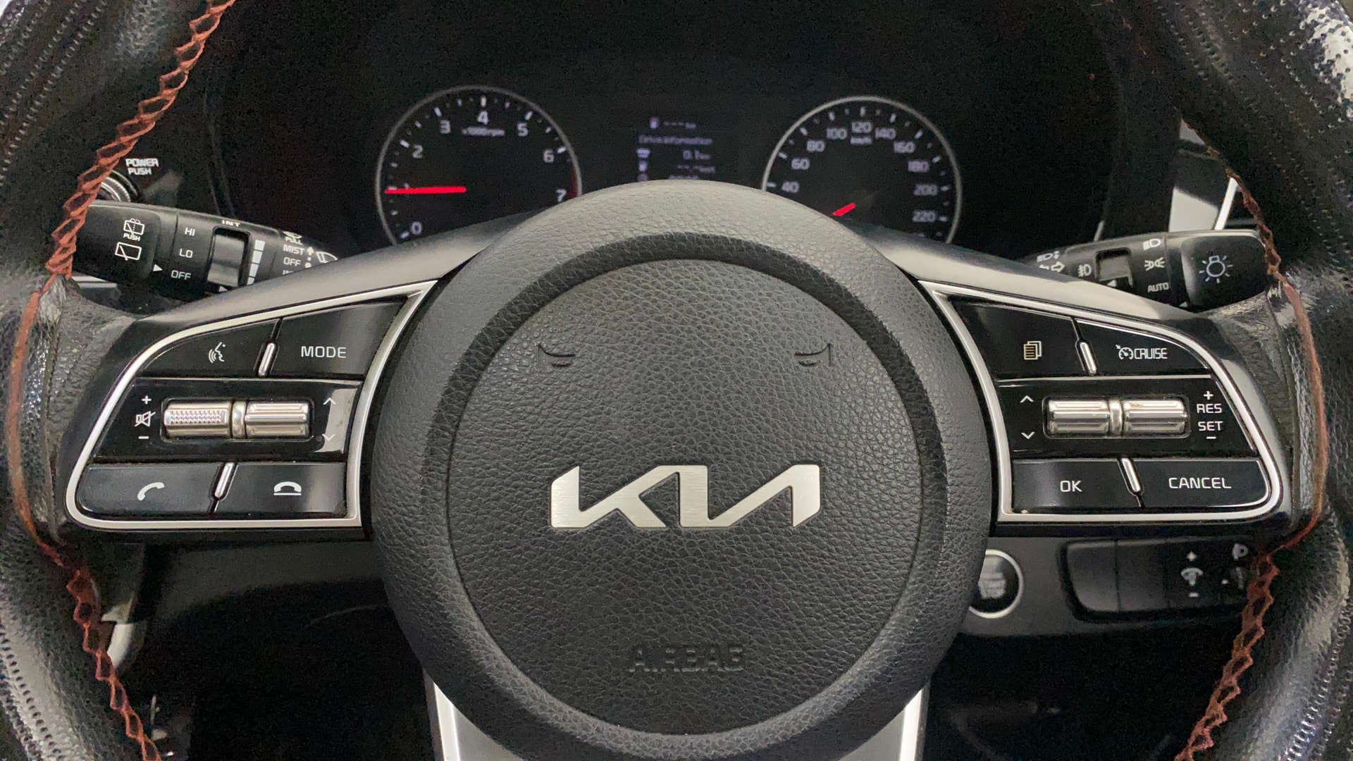 View 2022 Kia Seltos D1.5 CRDI VGT 6MT HTK Plus Image 3 Used 2022 Kia Seltos D1.5 CRDI VGT 6MT HTK Plus Image 3