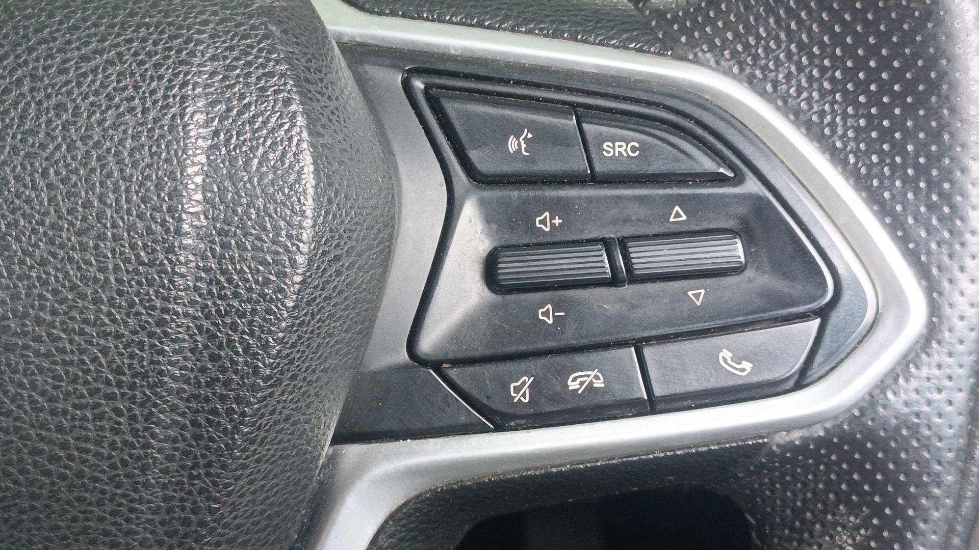 View 2021 MG Hector Sharp Hybrid BS IV Image 3 Used 2021 MG Hector Sharp Hybrid BS IV Image 3