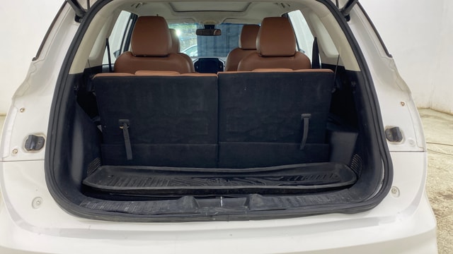 View MG Hector Plus Image 7 Used MG Hector Plus Image 7