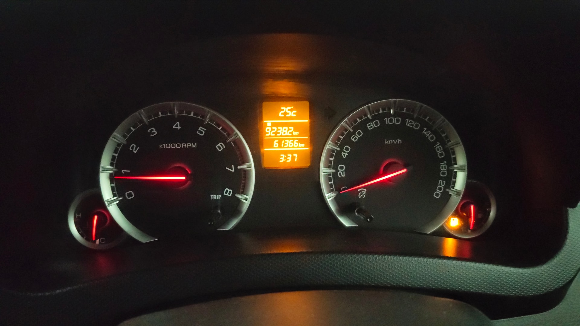 View 2016 Maruti Suzuki 1000 Base Variant Image 34 Used 2016 Maruti Suzuki 1000 Base Variant Image 34
