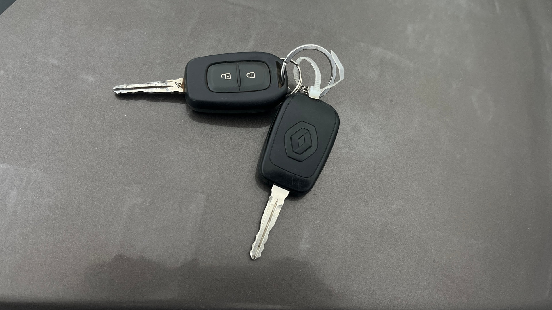 Used 2022 Renault Triber Used 2022 Renault Triber