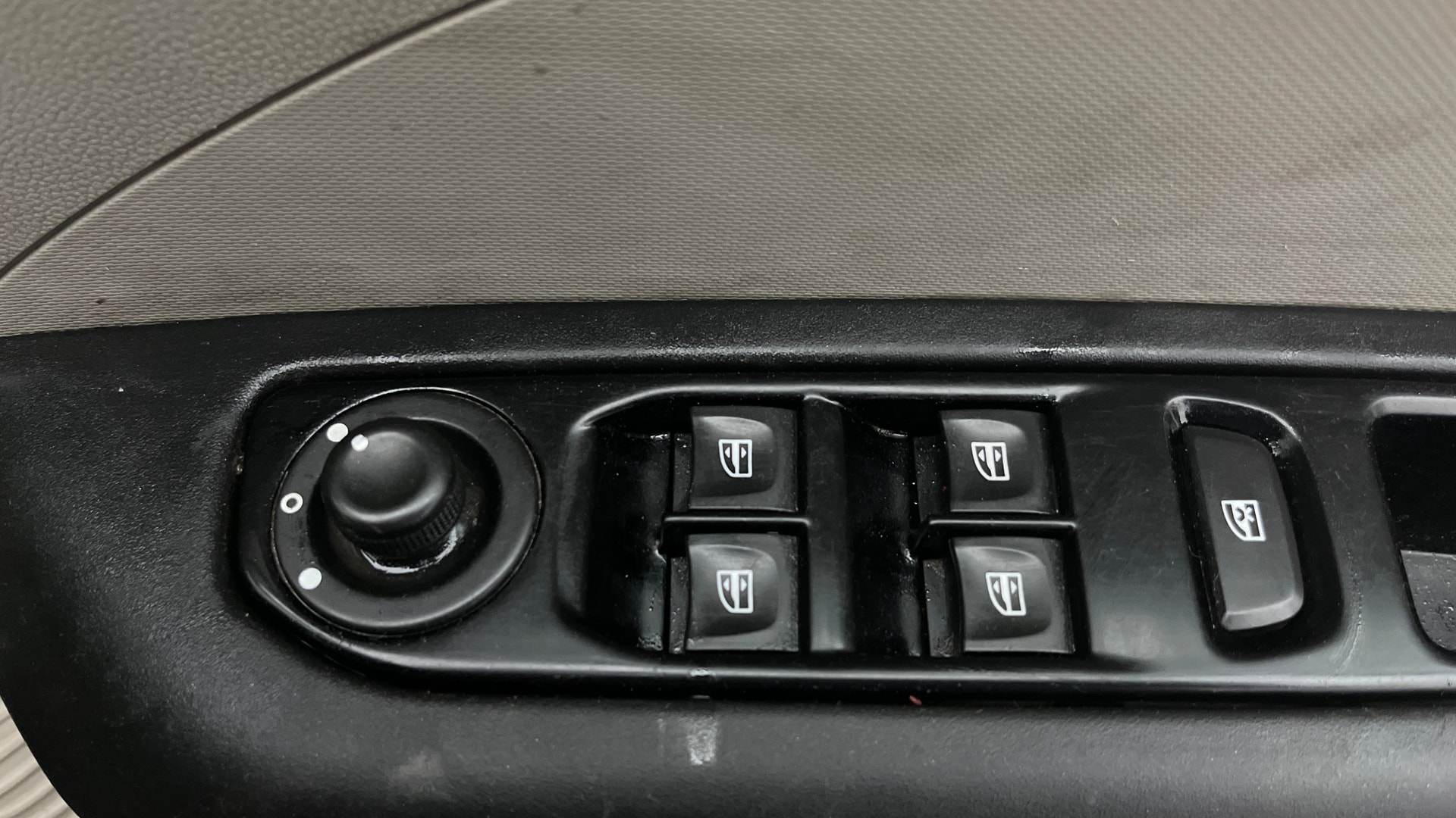 Used 2022 Renault Triber Used 2022 Renault Triber