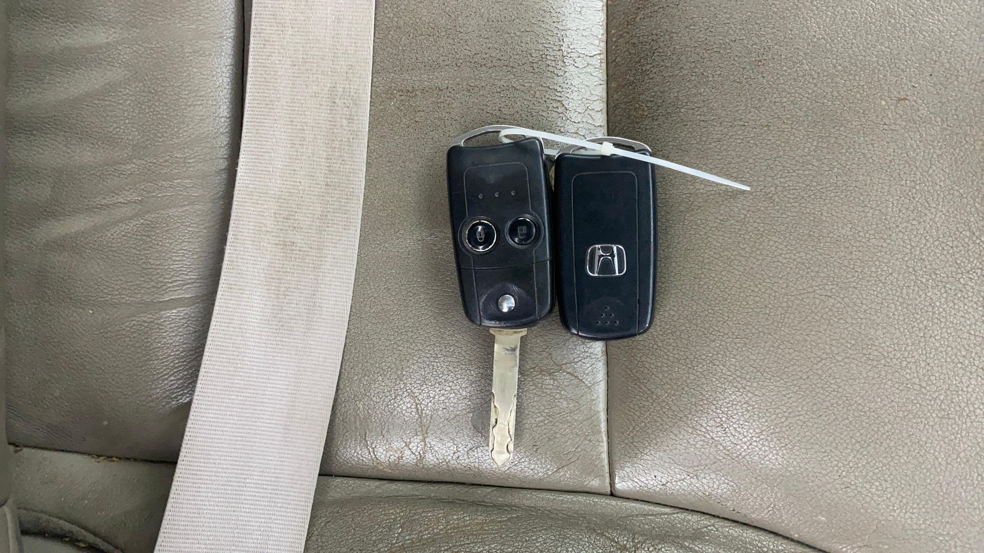 View 2015 Honda CR-V 2.0L AT Petrol Image 19 Used 2015 Honda CR-V 2.0L AT Petrol Image 19