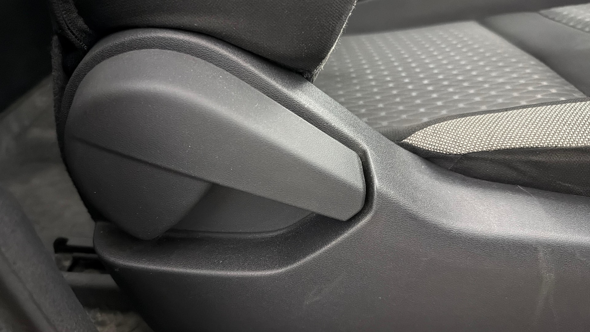 View 2022 Nissan Magnite XE Image 18 Used 2022 Nissan Magnite XE Image 18