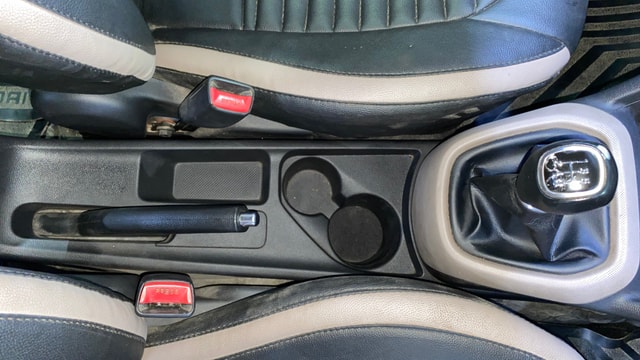 View Hyundai Grand i10 Image 44 Used Hyundai Grand i10 Image 44