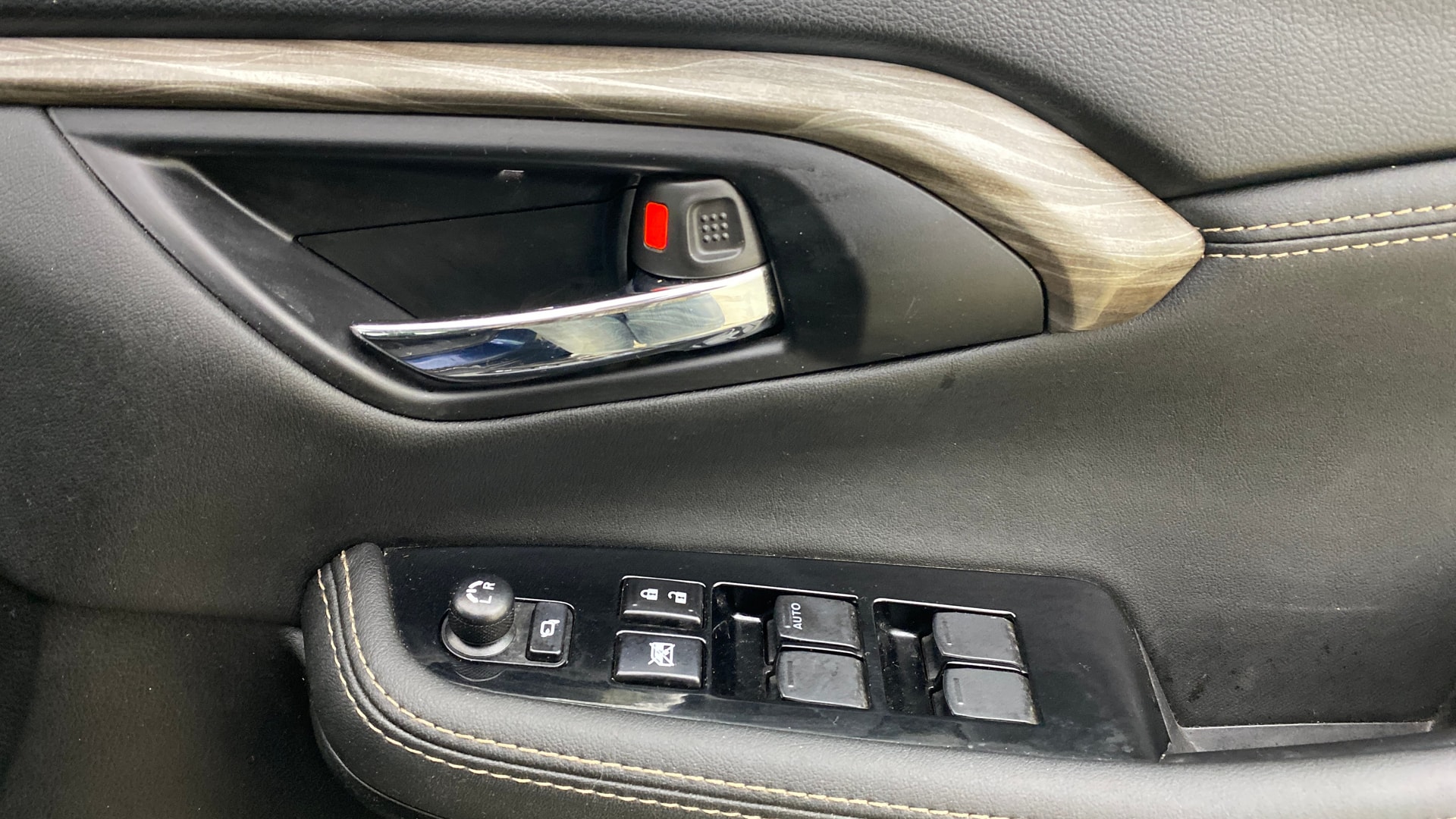 View 2024 Maruti Suzuki 1000 Base Variant Image 35 Used 2024 Maruti Suzuki 1000 Base Variant Image 35