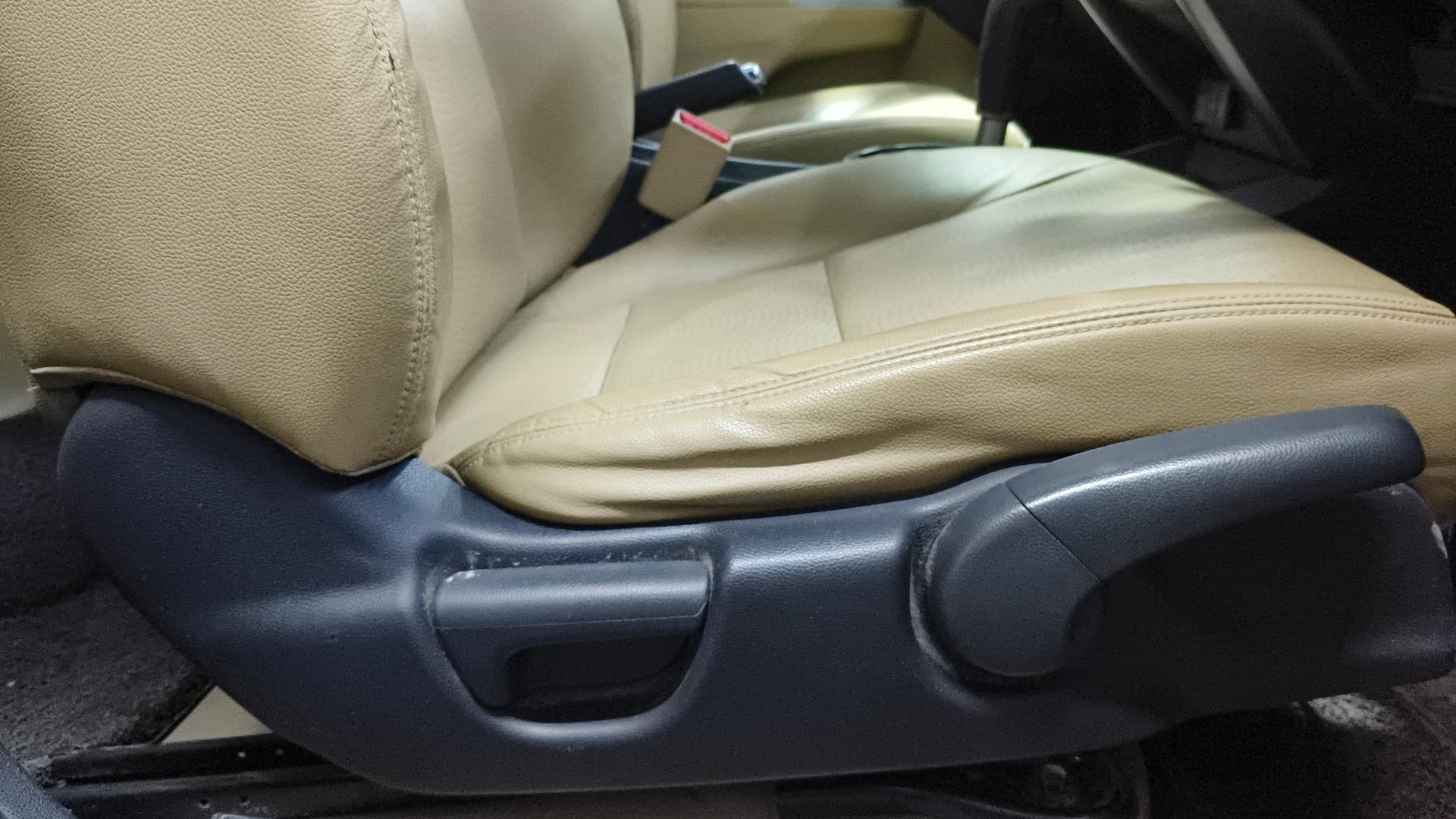 View 2015 Honda City ZX MT Diesel Anniversary Edition Image 19 Used 2015 Honda City ZX MT Diesel Anniversary Edition Image 19