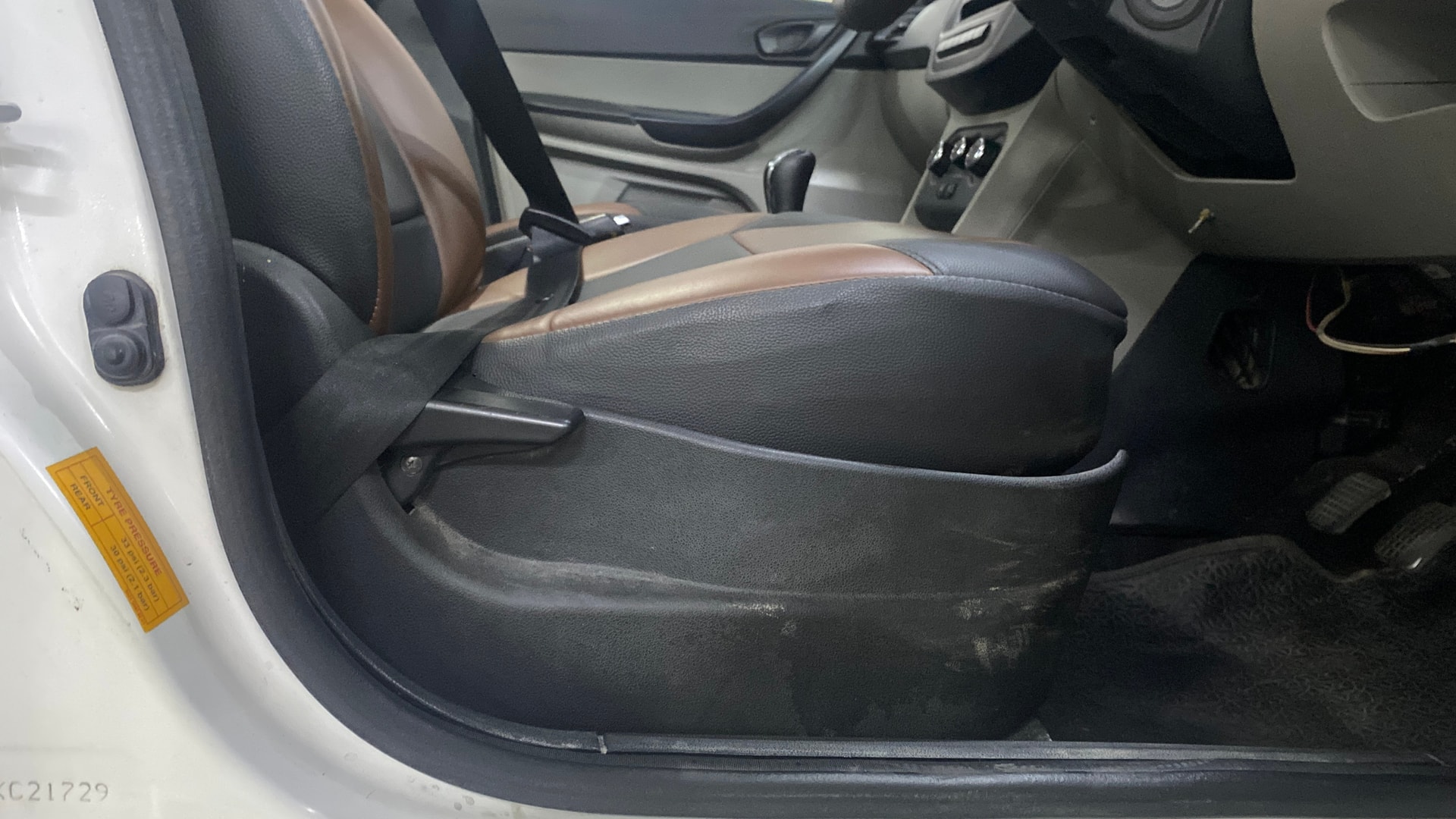 View 2018 Tata Tiago Revotorq XB Image 36 Used 2018 Tata Tiago Revotorq XB Image 36