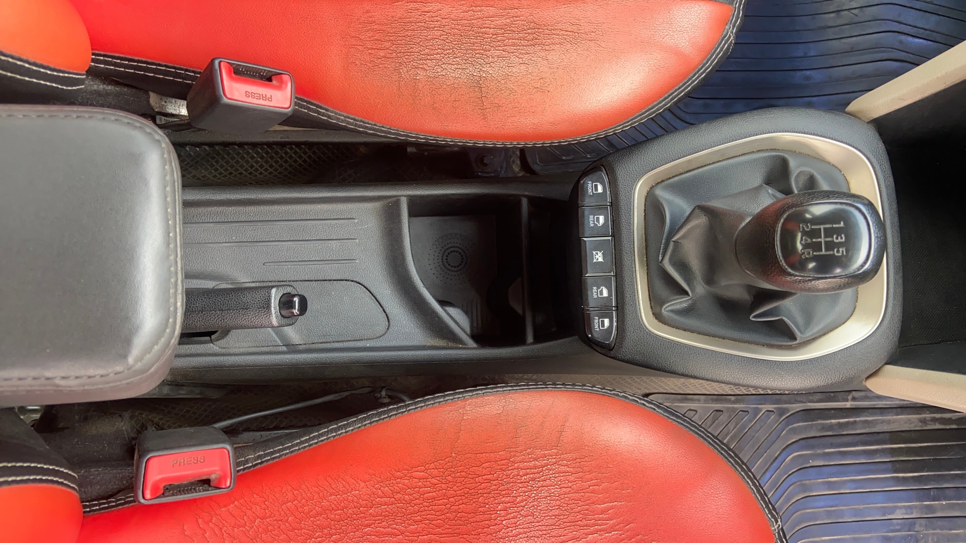 View 2019 Hyundai New Santro Magna Petrol Image 39 Used 2019 Hyundai New Santro Magna Petrol Image 39