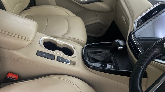 View MG Hector Image 40 Used MG Hector Image 40