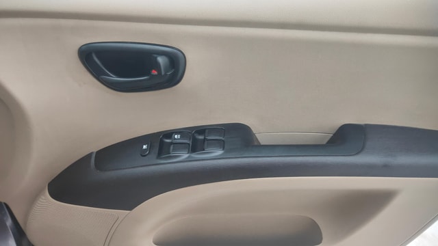 View Hyundai i10 Image 32 Used Hyundai i10 Image 32