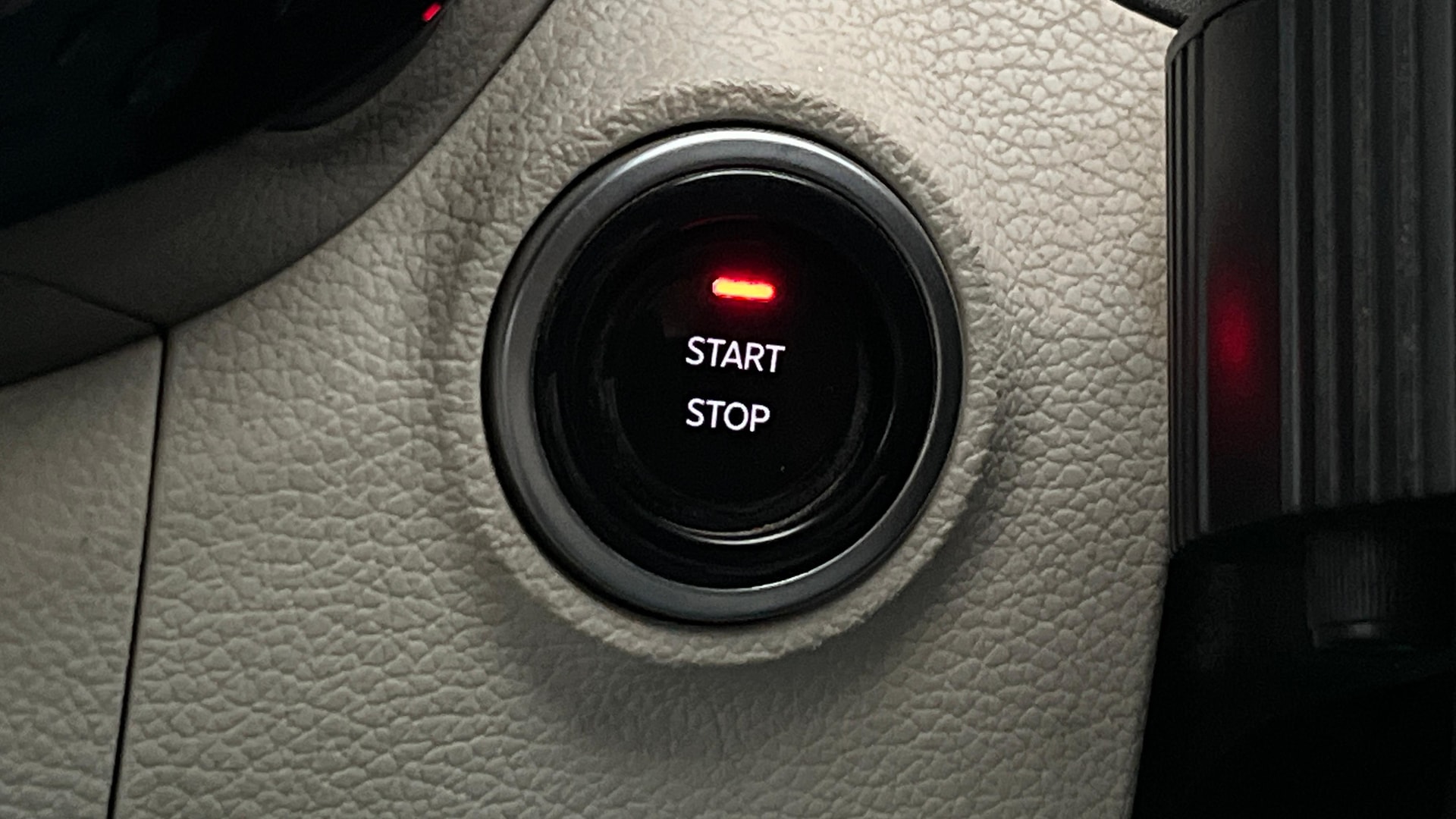 View 2025 Mahindra XUV 3XO AX5L 1.2 TGDi Image 41 Used 2025 Mahindra XUV 3XO AX5L 1.2 TGDi Image 41