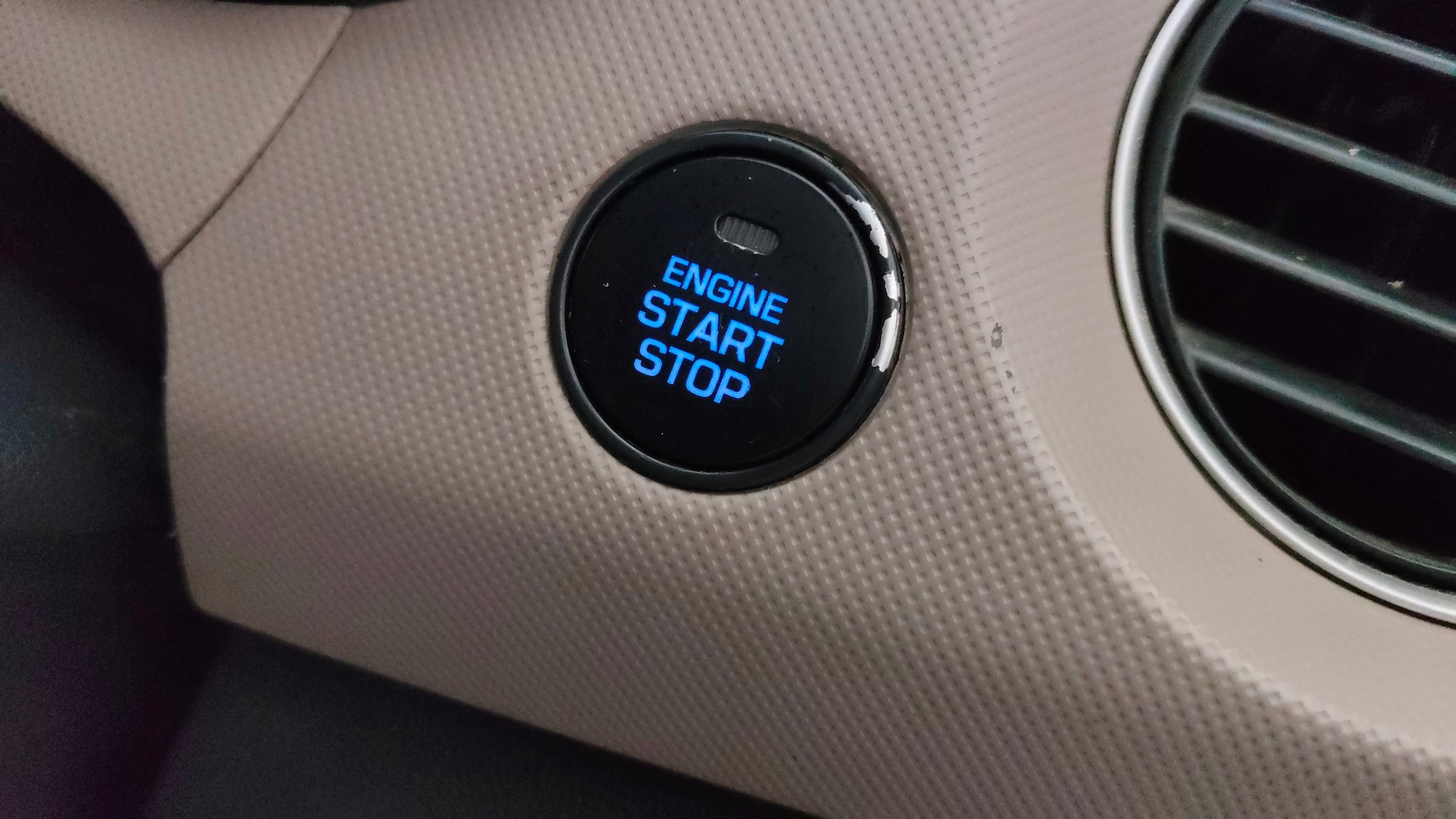 View 2015 Hyundai Xcent SX Petrol (O) Image 34 Used 2015 Hyundai Xcent SX Petrol (O) Image 34