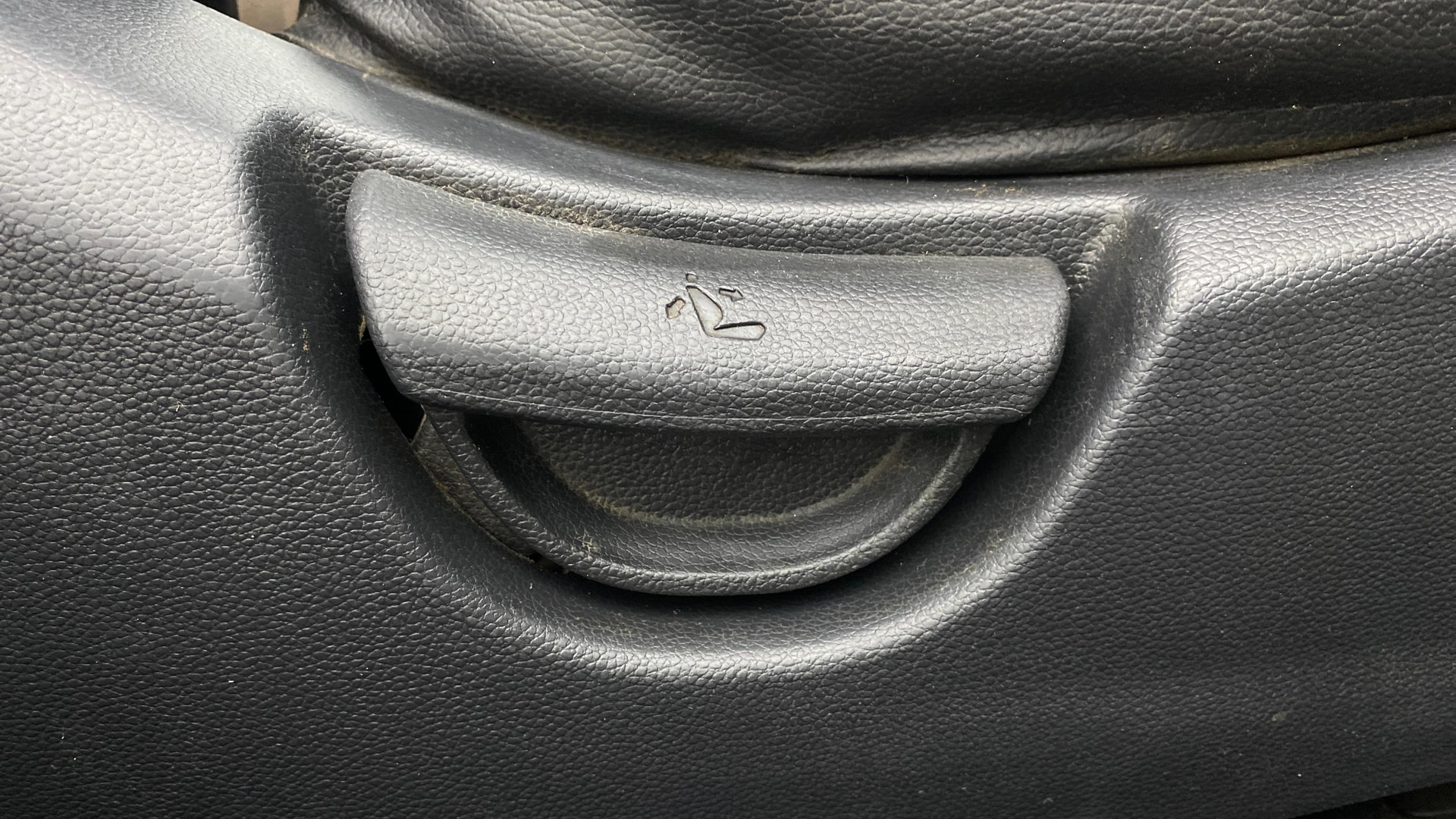 View 2016 Hyundai Grand i10 Sportz 1.2 Kappa Image 18 Used 2016 Hyundai Grand i10 Sportz 1.2 Kappa Image 18