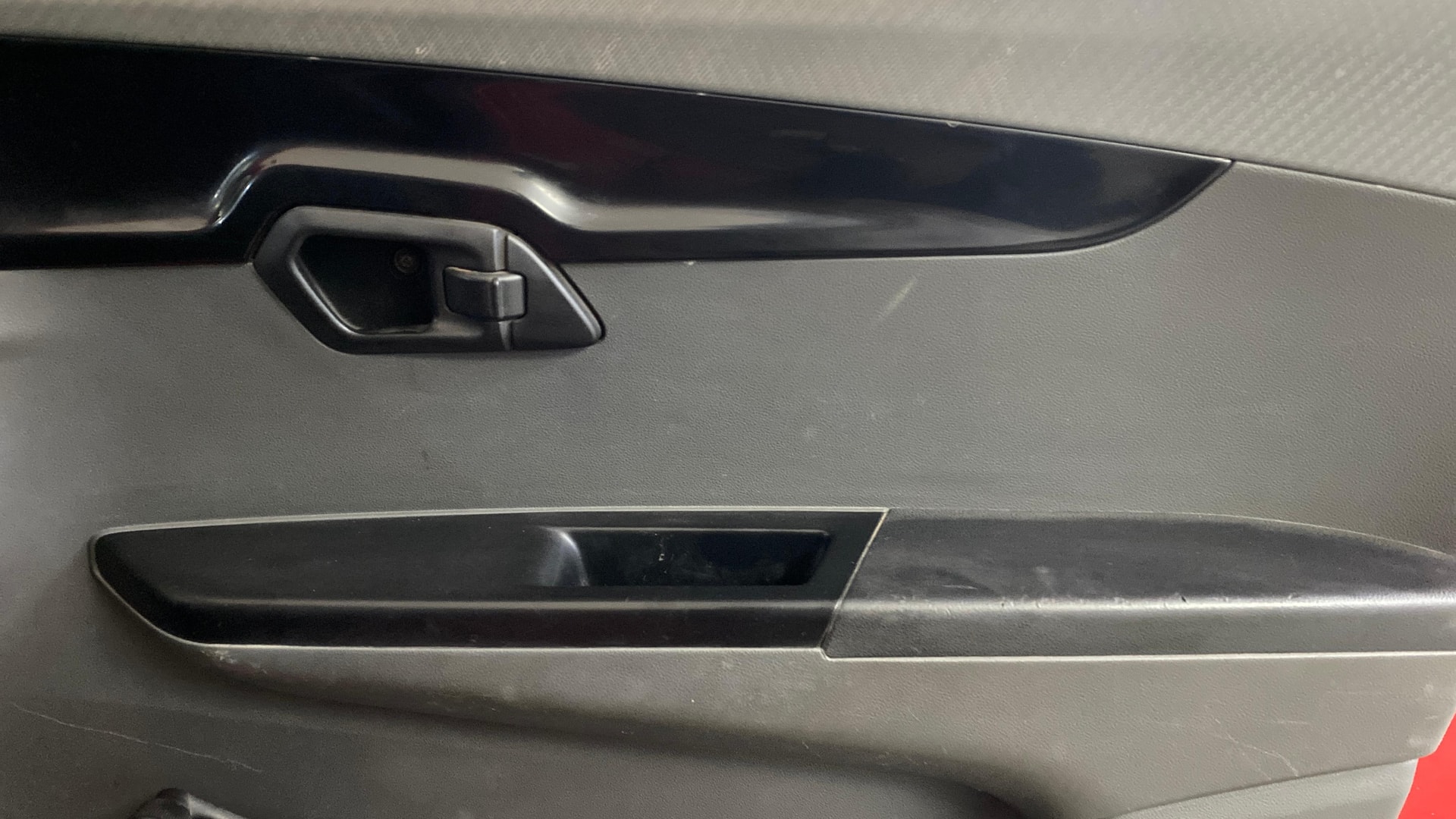View 2019 Mahindra KUV100 K2 Petrol BS IV Image 32 Used 2019 Mahindra KUV100 K2 Petrol BS IV Image 32