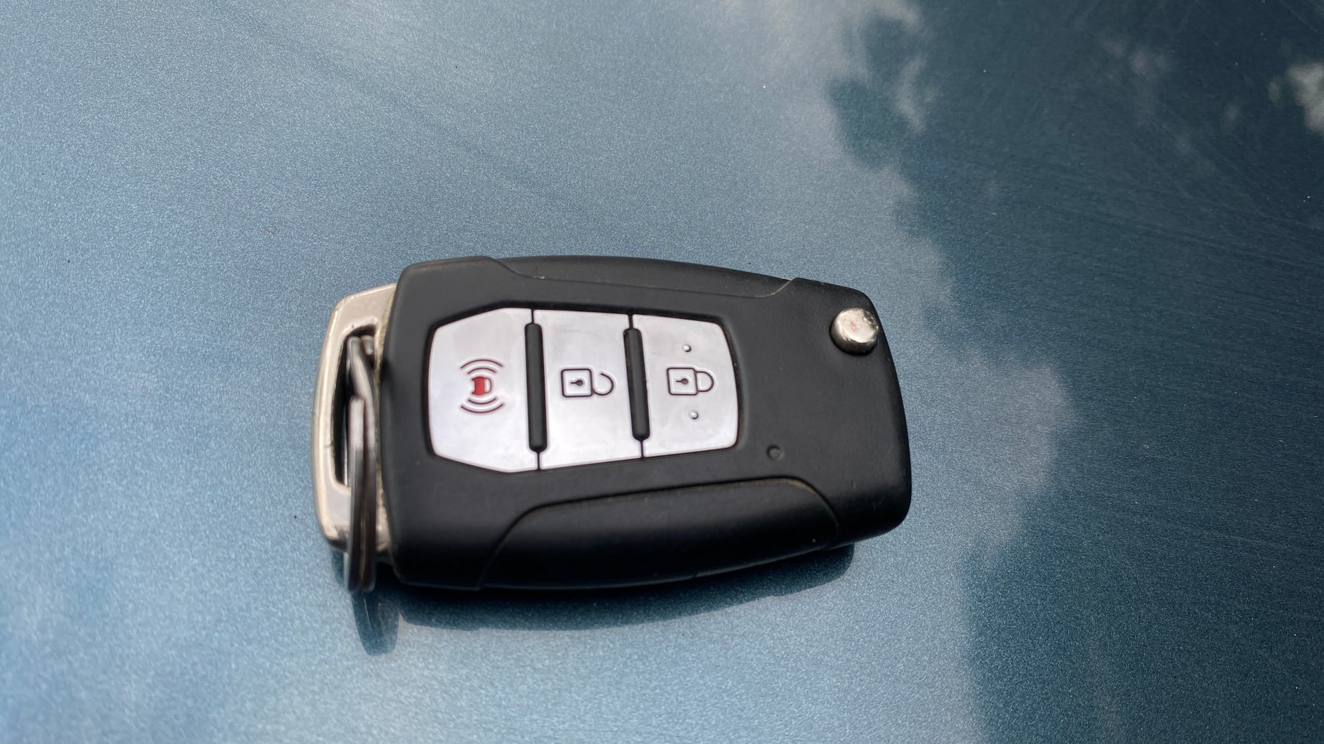 View 2019 Mahindra XUV300 W4 Petrol BS IV Image 27 Used 2019 Mahindra XUV300 W4 Petrol BS IV Image 27