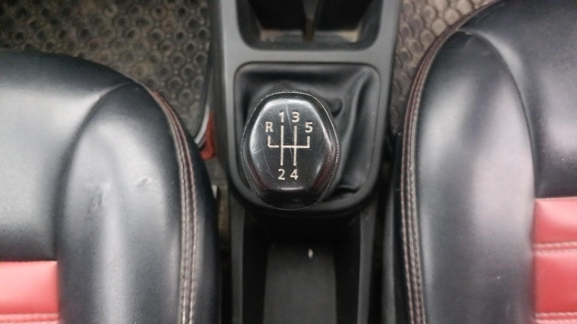 View 2020 Renault Kwid RXL Image 37 Used 2020 Renault Kwid RXL Image 37