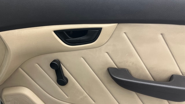View Hyundai EON Image 32 Used Hyundai EON Image 32