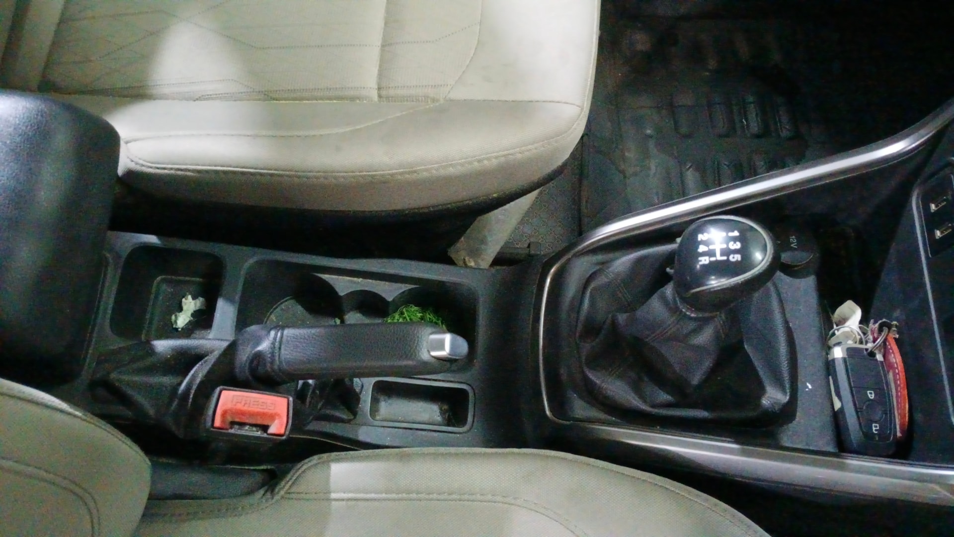 View 2021 Ford EcoSport 1.5 TDCi Diesel Ambiente BS IV Image 40 Used 2021 Ford EcoSport 1.5 TDCi Diesel Ambiente BS IV Image 40