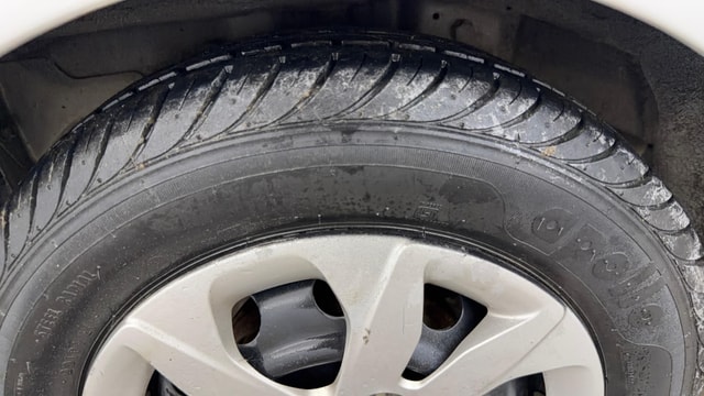 View Hyundai EON Image 14 Used Hyundai EON Image 14