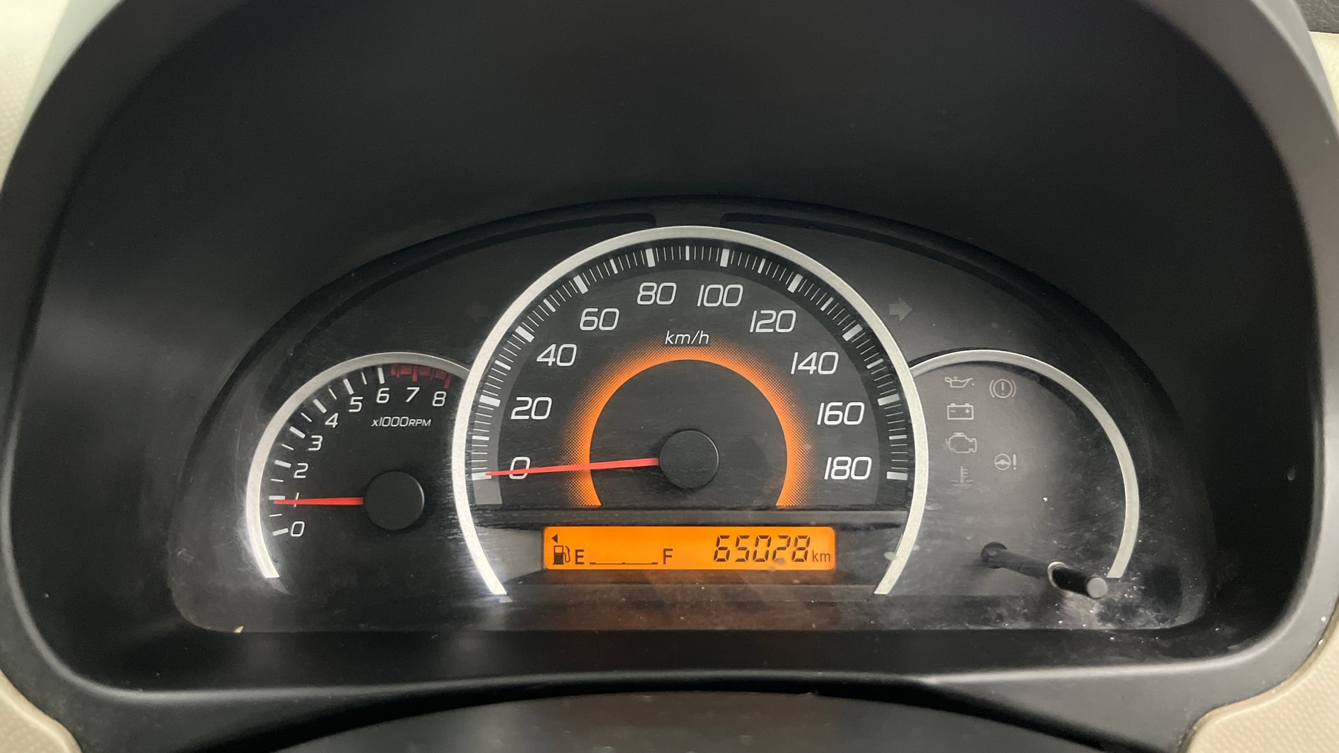 Used 2016 Maruti Suzuki 1000 Used 2016 Maruti Suzuki 1000