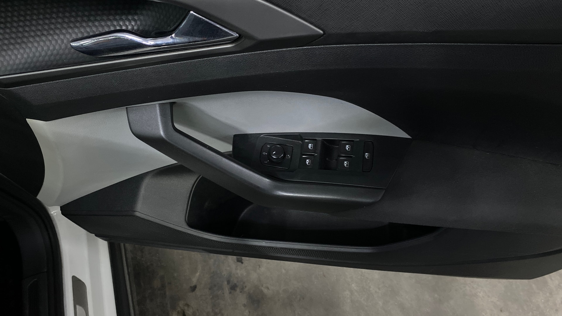 View 2021 Skoda Kushaq Ambition 1.0 TSI MT Image 38 Used 2021 Skoda Kushaq Ambition 1.0 TSI MT Image 38