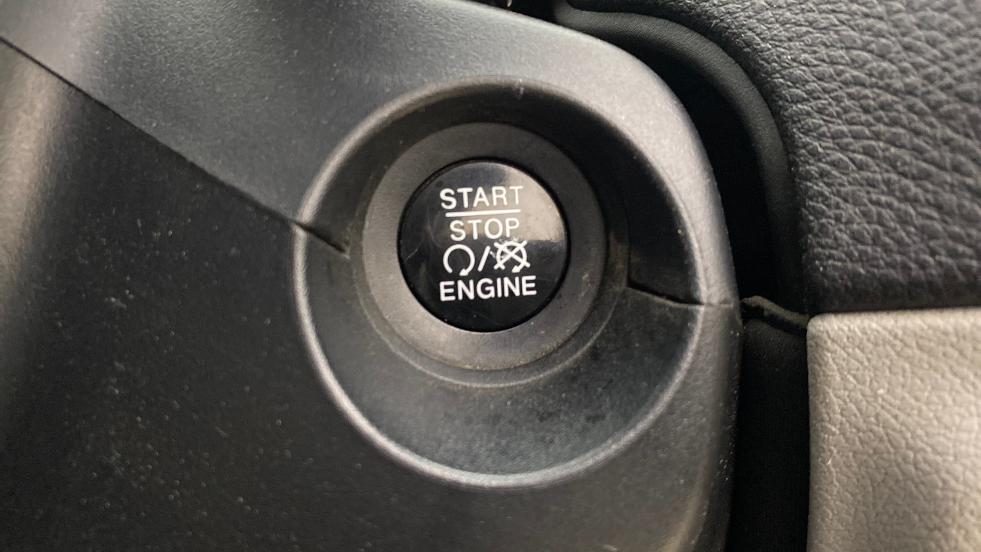 View 2018 Jeep Compass Limited 1.4 Multi AIR Petrol DDCT AT BS IV Image 40 Used 2018 Jeep Compass Limited 1.4 Multi AIR Petrol DDCT AT BS IV Image 40