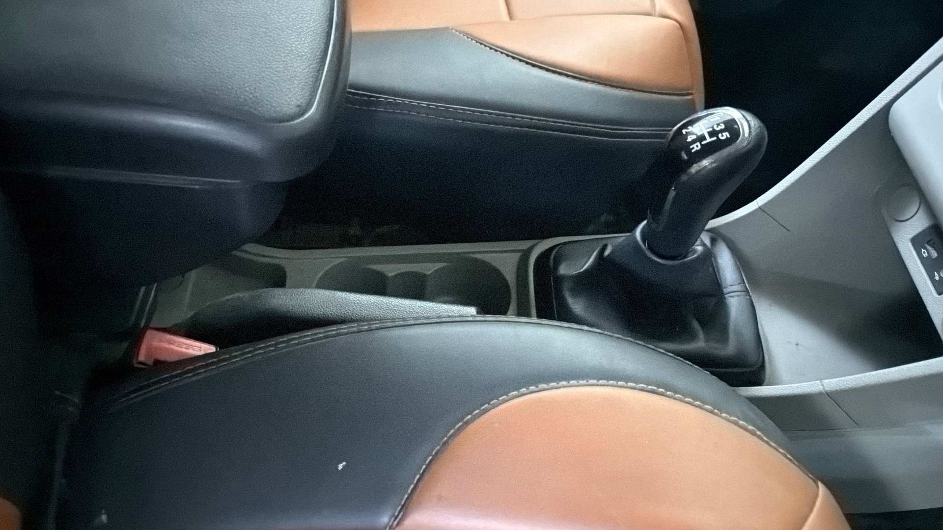 View 2019 Tata Tiago Revotorq XB Image 37 Used 2019 Tata Tiago Revotorq XB Image 37