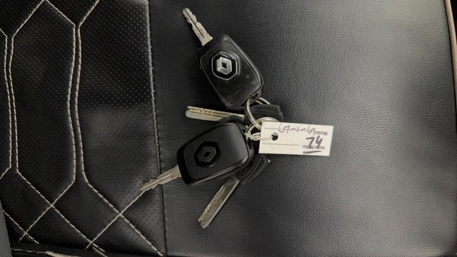 View Renault Triber Image 19 Used Renault Triber Image 19