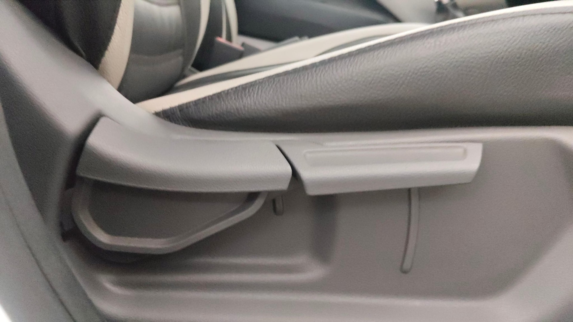 View 2022 Hyundai Grand i10 Nios Sportz Petrol Image 18 Used 2022 Hyundai Grand i10 Nios Sportz Petrol Image 18