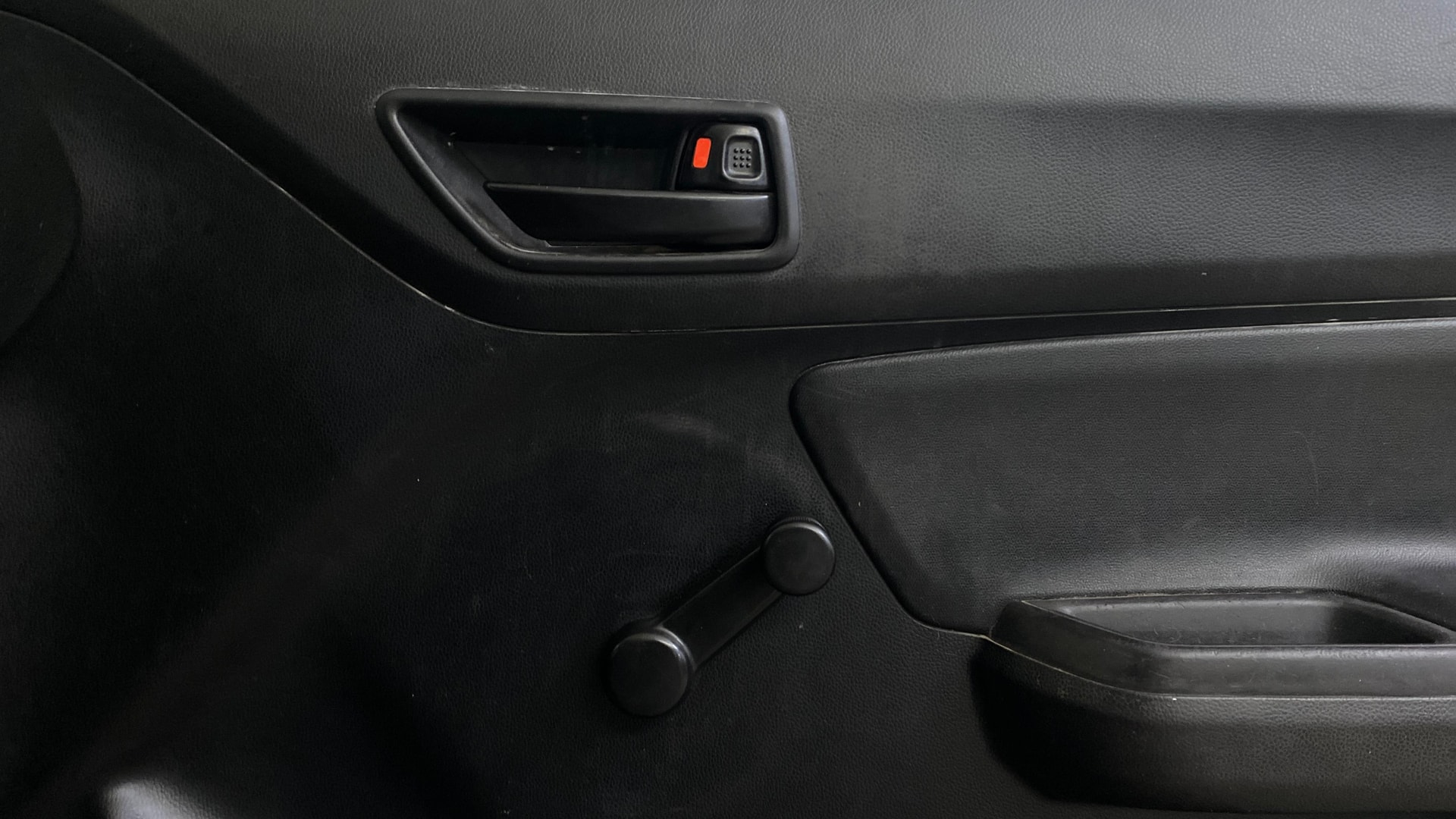 View 2023 Maruti Suzuki 1000 Base Variant Image 32 Used 2023 Maruti Suzuki 1000 Base Variant Image 32