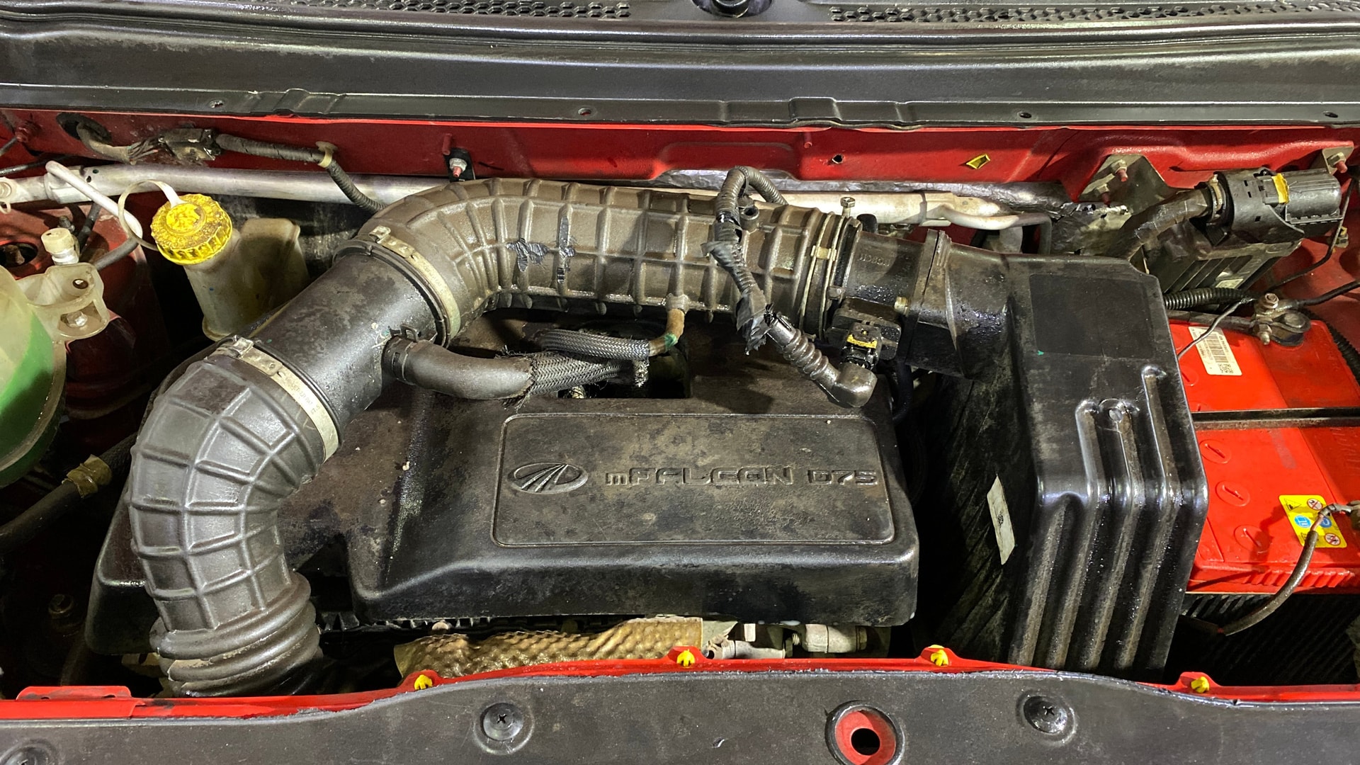 View 2020 Mahindra KUV100 K2 Petrol BS IV Image 41 Used 2020 Mahindra KUV100 K2 Petrol BS IV Image 41