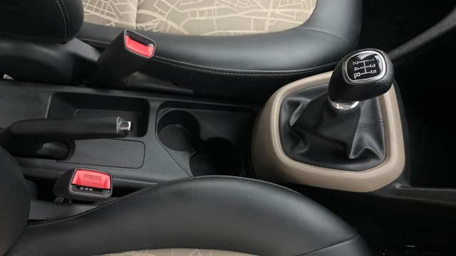 View Hyundai Grand i10 Image 37 Used Hyundai Grand i10 Image 37