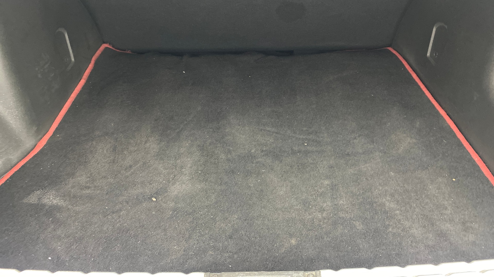 View 2017 Renault Duster Petrol RxS CVT Petrol Image 7 Used 2017 Renault Duster Petrol RxS CVT Petrol Image 7