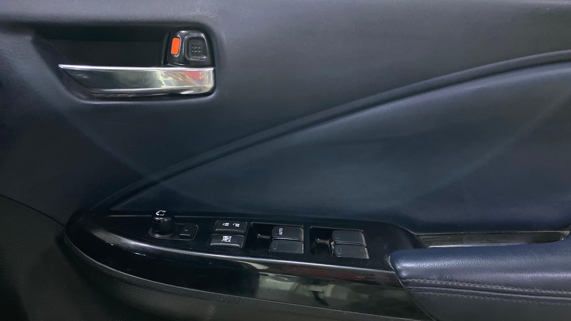 View 2022 Maruti Suzuki 1000 Base Variant Image 33 Used 2022 Maruti Suzuki 1000 Base Variant Image 33