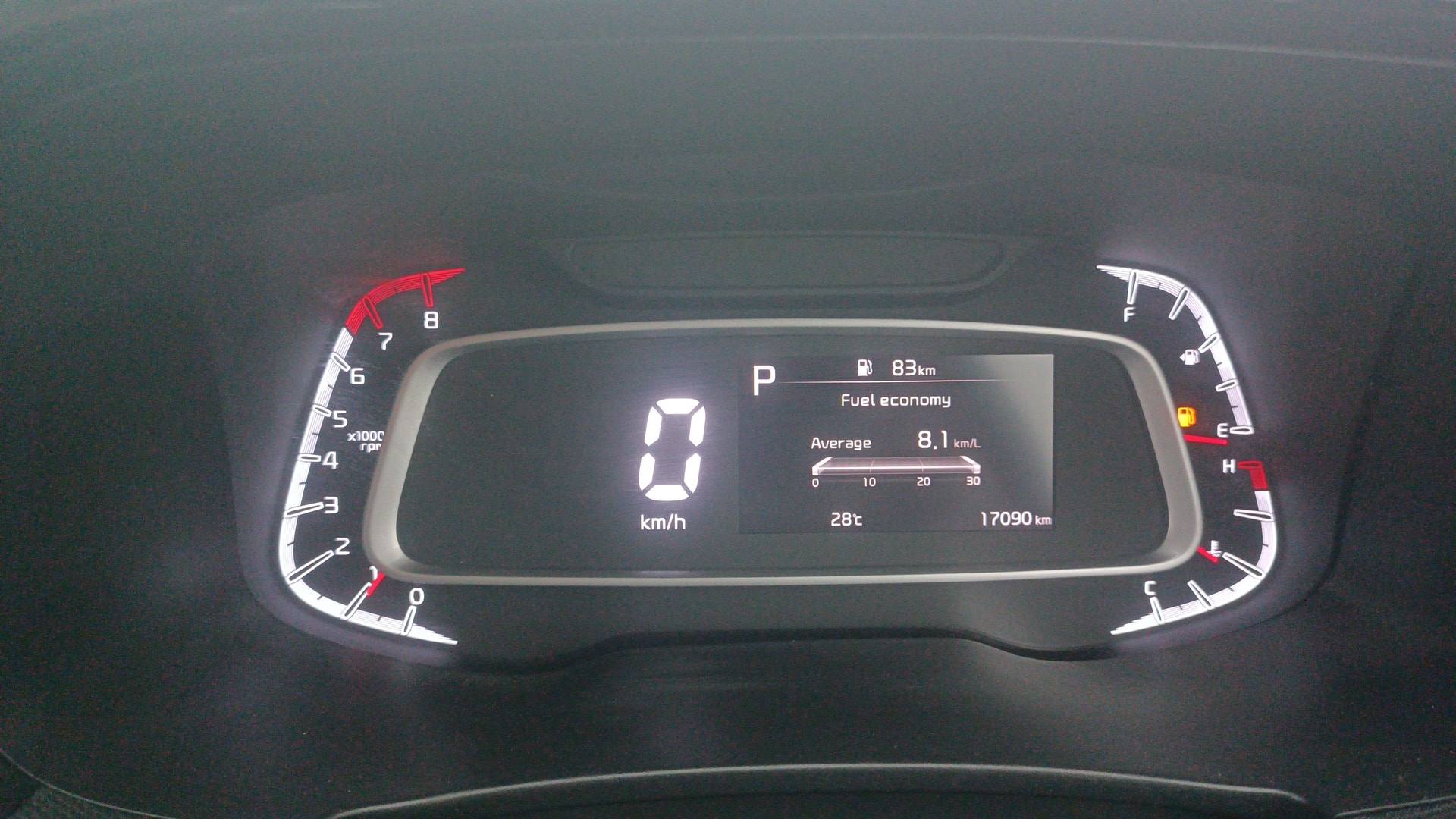 View 2021 Kia Sonet GTX Plus DCT Petrol Dual Tone Image 21 Used 2021 Kia Sonet GTX Plus DCT Petrol Dual Tone Image 21