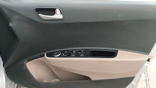 View Hyundai Xcent Image 32 Used Hyundai Xcent Image 32
