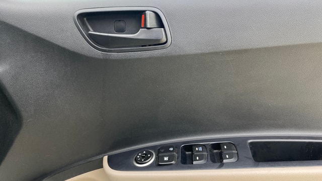 View Hyundai Grand i10 Image 32 Used Hyundai Grand i10 Image 32