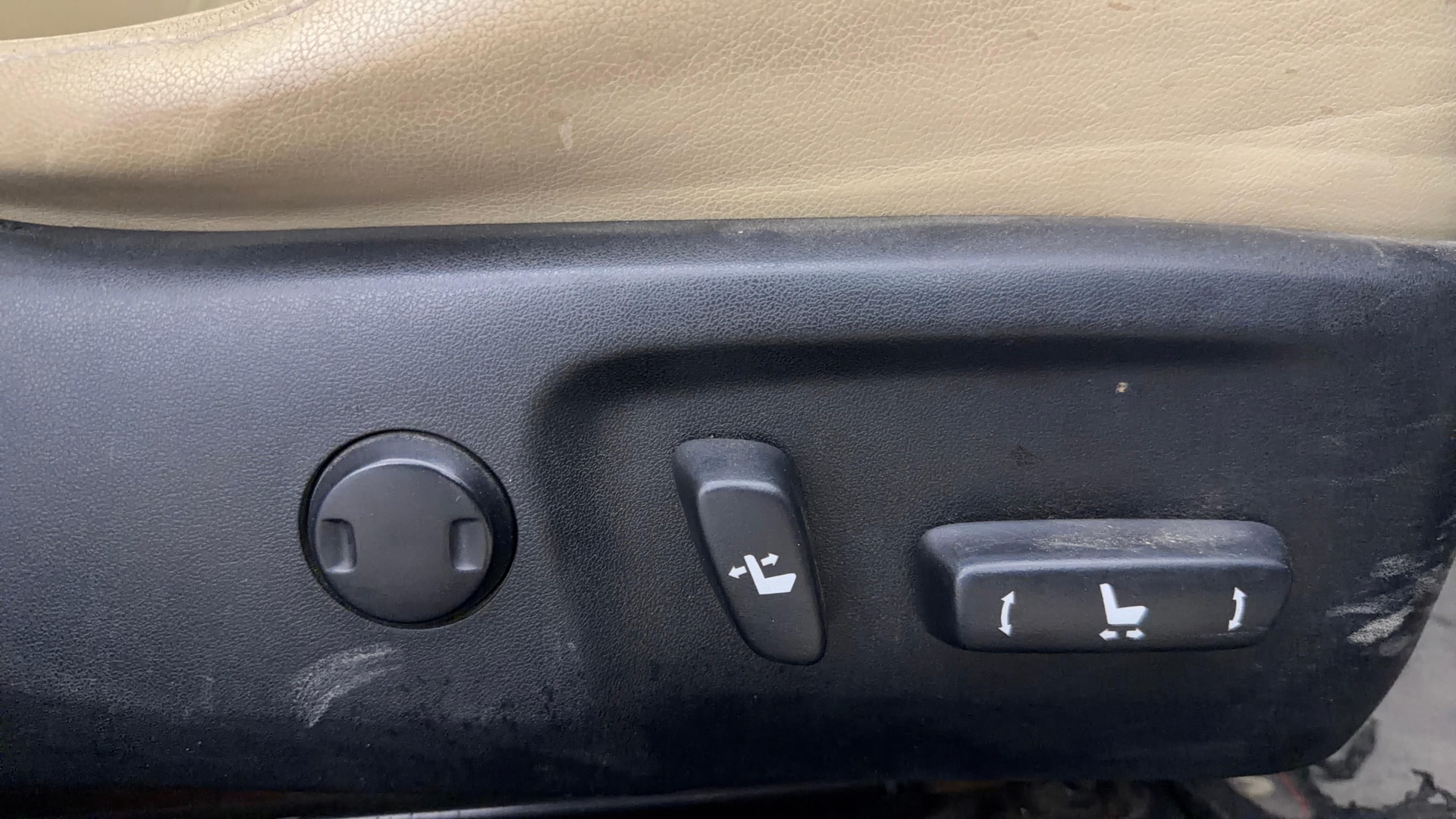 View 2018 Toyota Corolla Altis 1.8 VL AT Image 19 Used 2018 Toyota Corolla Altis 1.8 VL AT Image 19