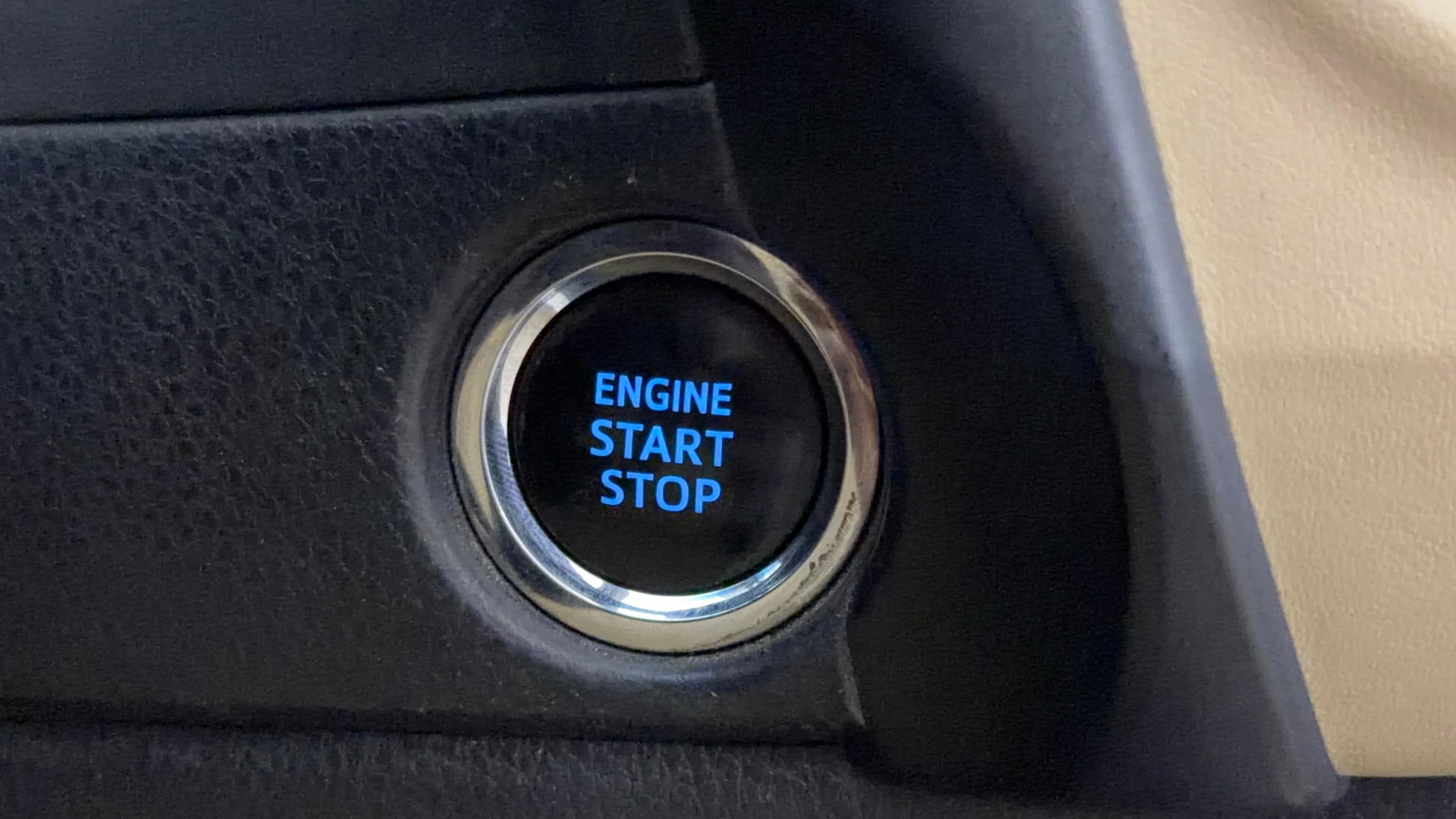 View 2018 Toyota Corolla Altis 1.8 VL AT Image 35 Used 2018 Toyota Corolla Altis 1.8 VL AT Image 35