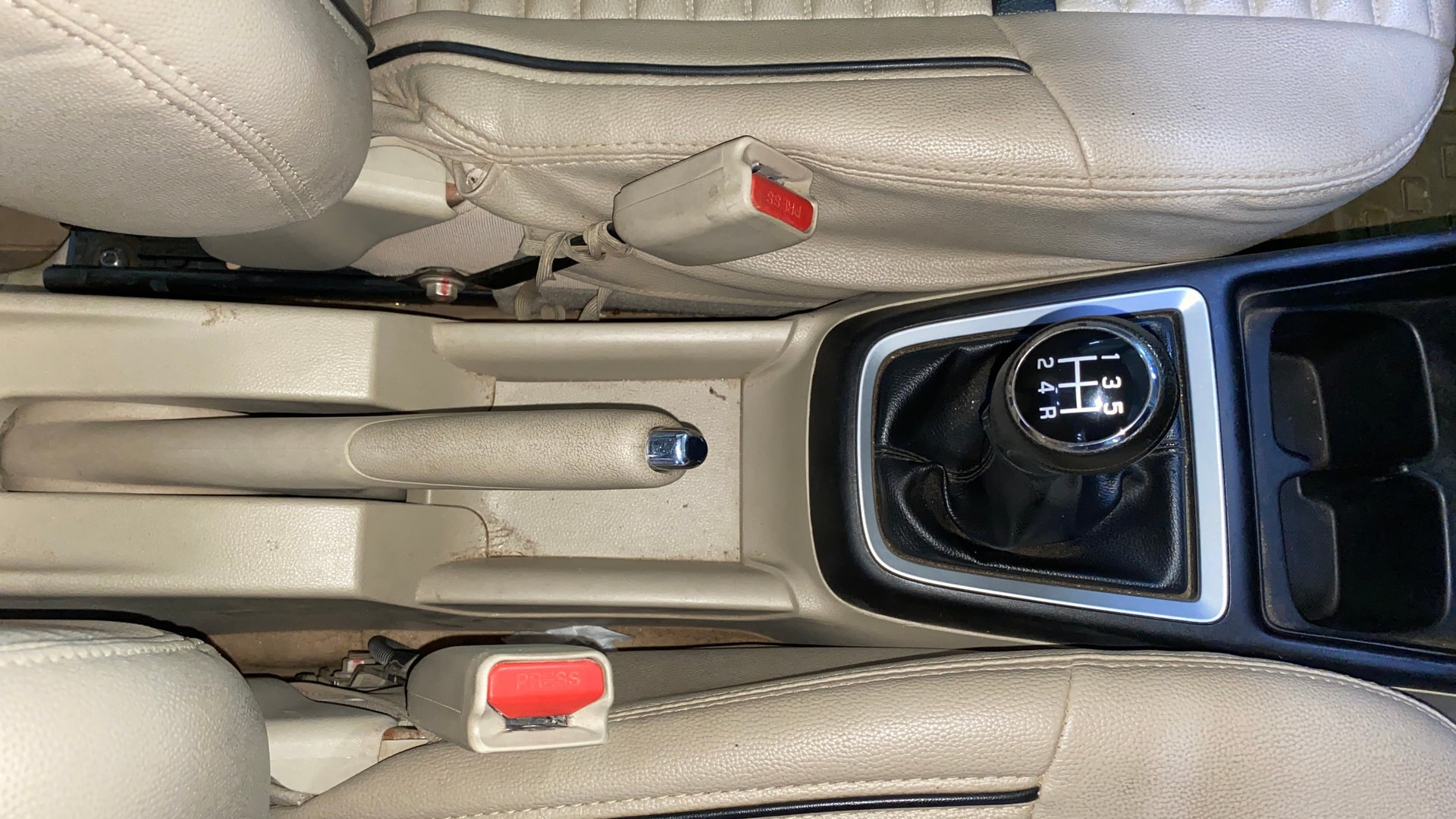 View 2018 Maruti Suzuki 1000 Base Variant Image 44 Used 2018 Maruti Suzuki 1000 Base Variant Image 44