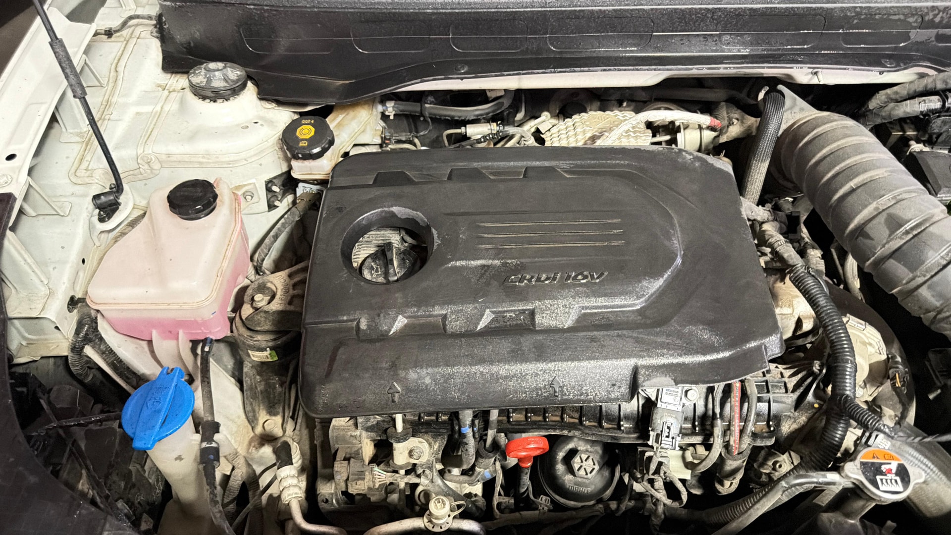View 2022 Hyundai Venue S Plus 1.5 Diesel MT Image 3 Used 2022 Hyundai Venue S Plus 1.5 Diesel MT Image 3
