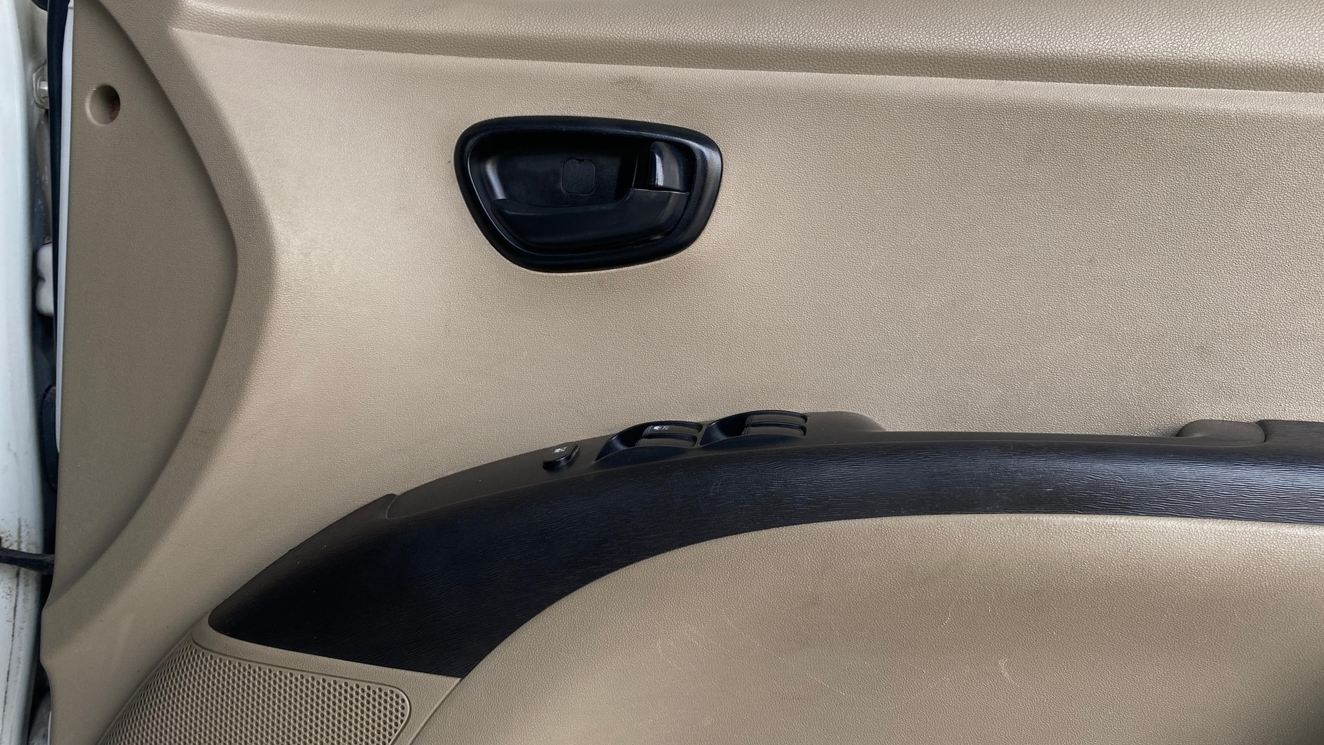 View 2014 Hyundai i10 1.1 Magna Image 32 Used 2014 Hyundai i10 1.1 Magna Image 32