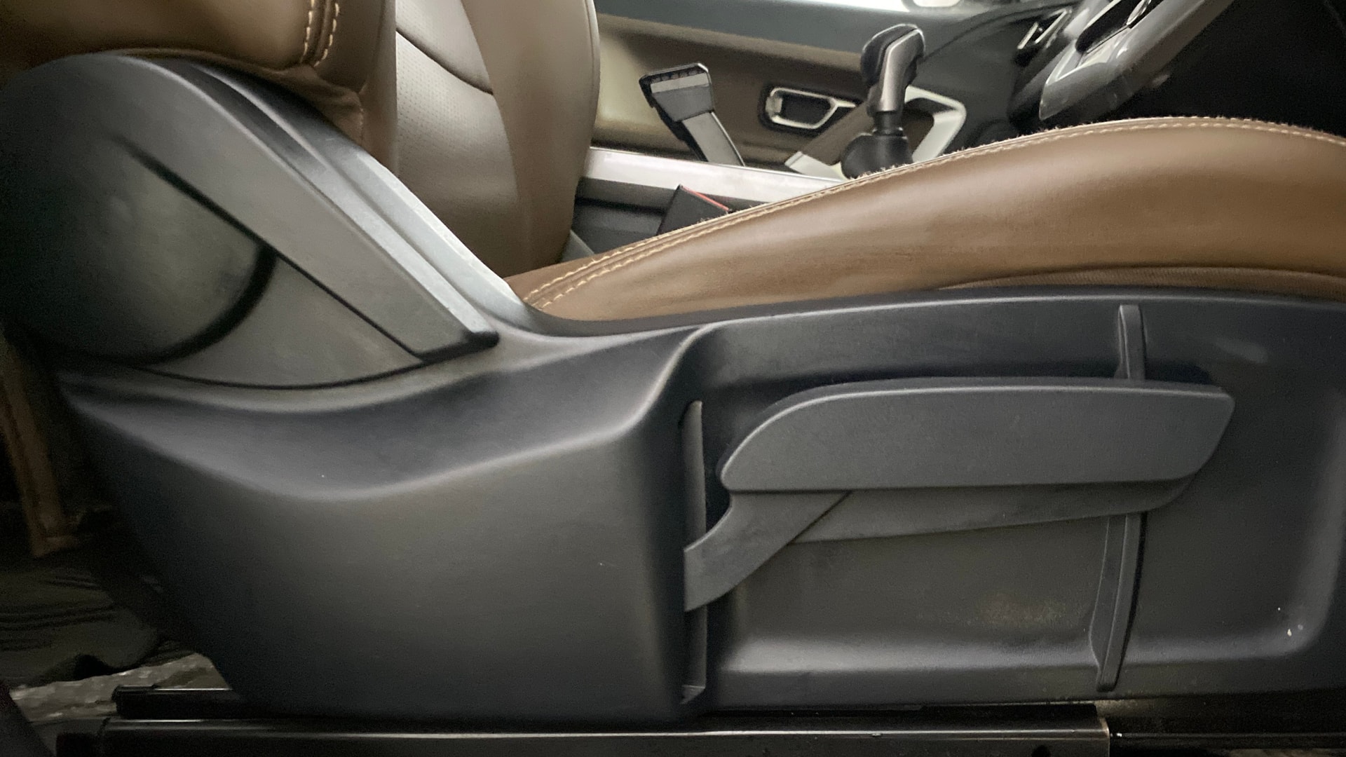 View 2019 Tata Harrier XE Image 18 Used 2019 Tata Harrier XE Image 18