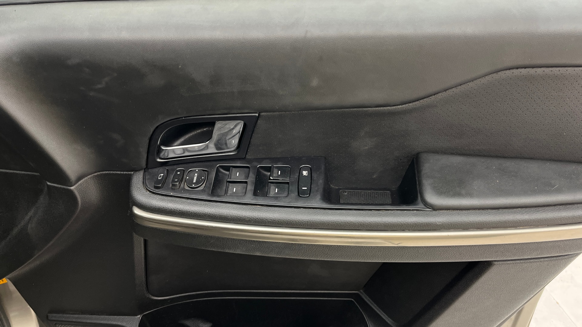 View 2019 Tata Hexa XTA 4X2 Image 35 Used 2019 Tata Hexa XTA 4X2 Image 35