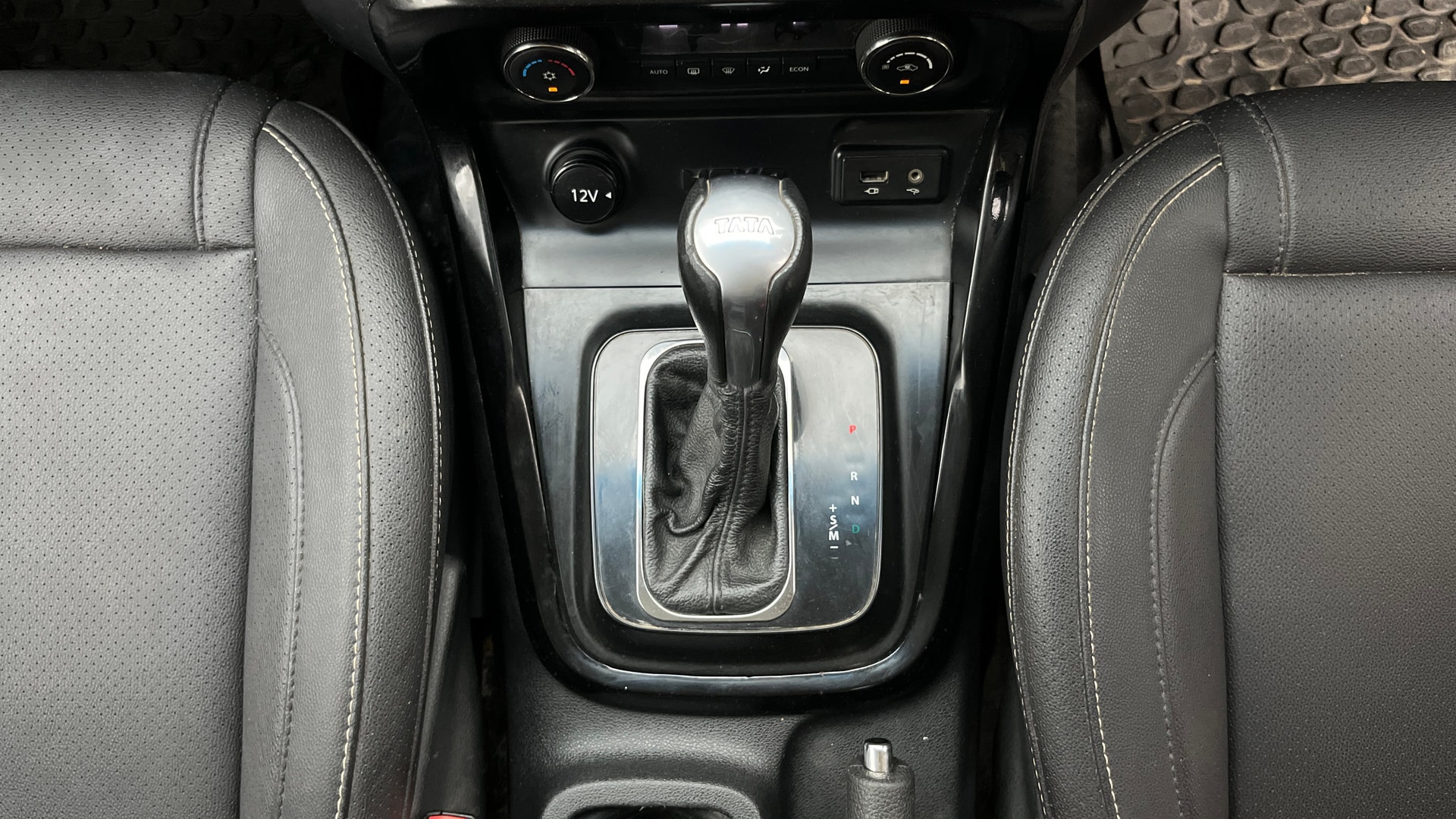 View 2019 Tata Hexa XTA 4X2 Image 40 Used 2019 Tata Hexa XTA 4X2 Image 40