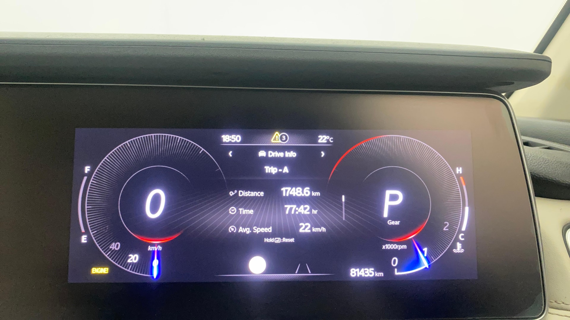 Used 2022 Mahindra XUV700 Used 2022 Mahindra XUV700